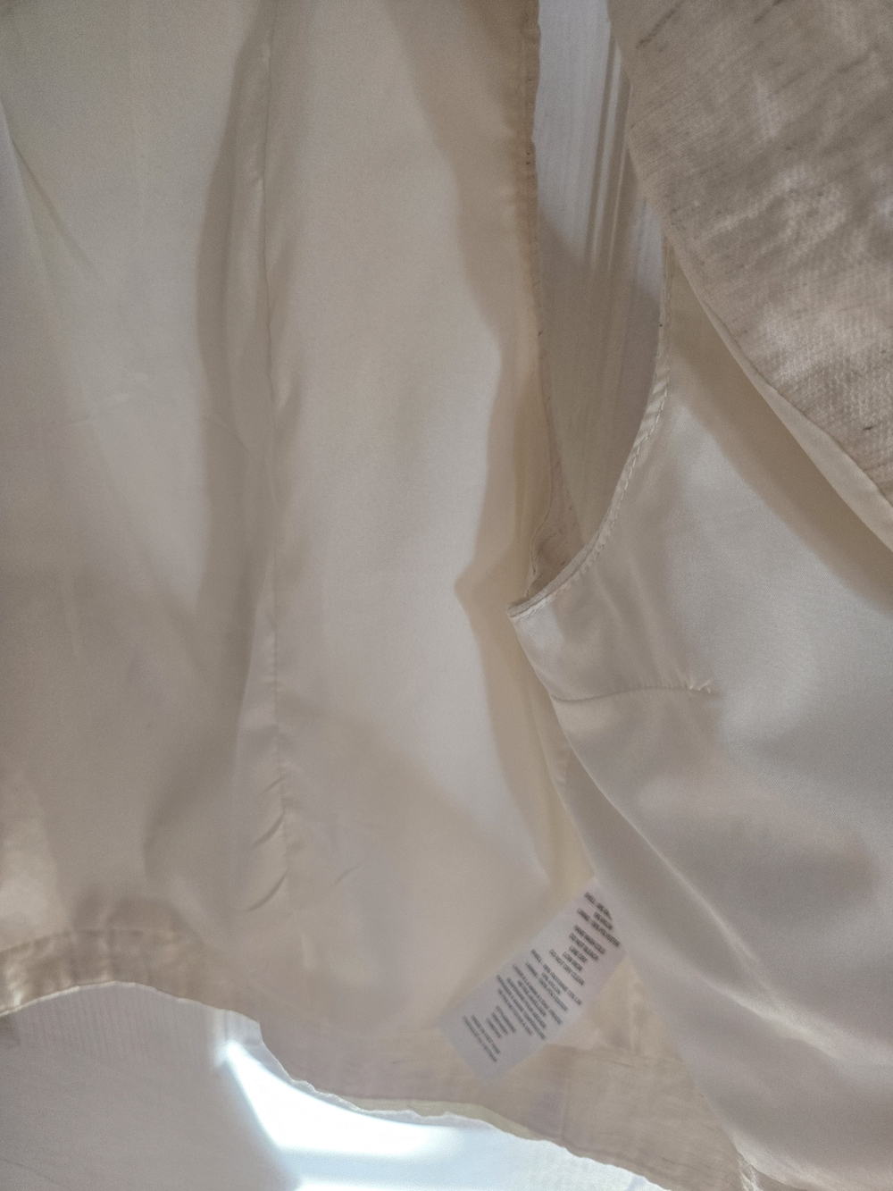 Monteau Sleeveless V-Neck Button Front Vest Top - Cream - Picture 8 of 11